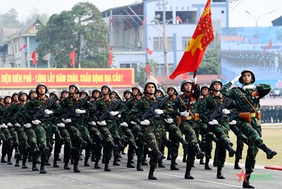 View - 	Bản tin thời sự tổng hợp tuần: Phát huy truyền thống của Quân đội